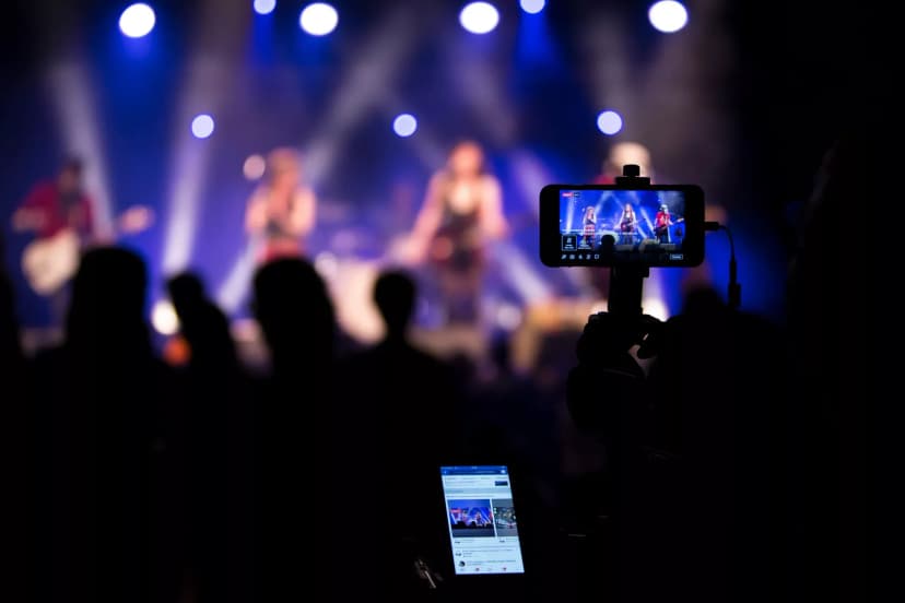 8 Ways to Live Stream on a Church Budget